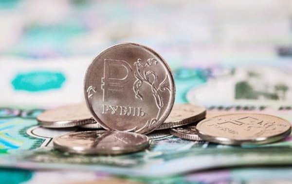 Минфин не прогнозирует резкого изменения курса рубля до конца года
