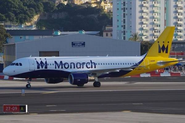 Крах авиакомпании Monarch Airlines затронул почти 900 тысяч пассажиров