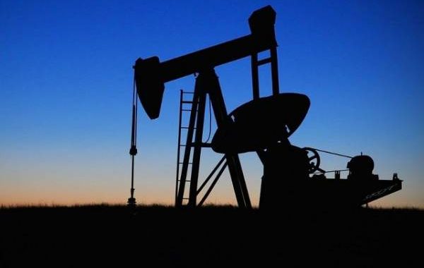 ОПЕК+ решит, стоит ли продлять сделку о сокращении добычи нефти в 2018 году